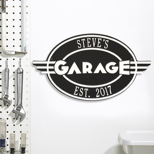 Moderno Garage Black & White Plaque in use.
