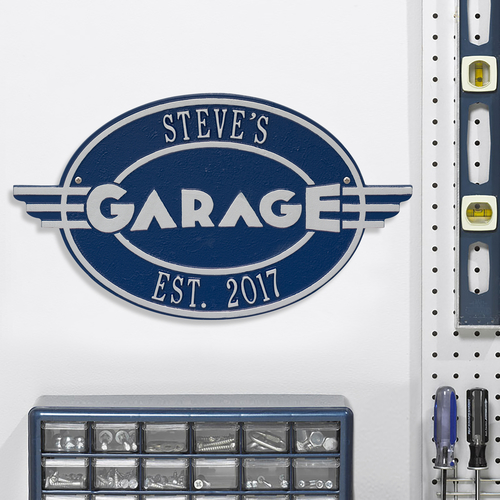 Moderno Garage Dark Blue & Silver Plaque in use.