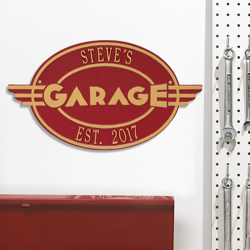 Moderno Garage Red & Gold Plaque in use.