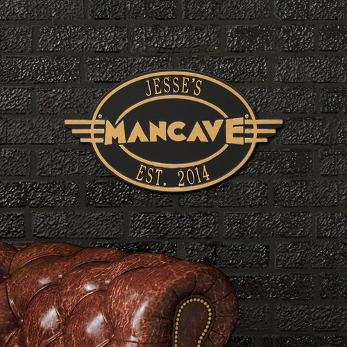 Moderno Man Cave Black & Gold Plaque in use.